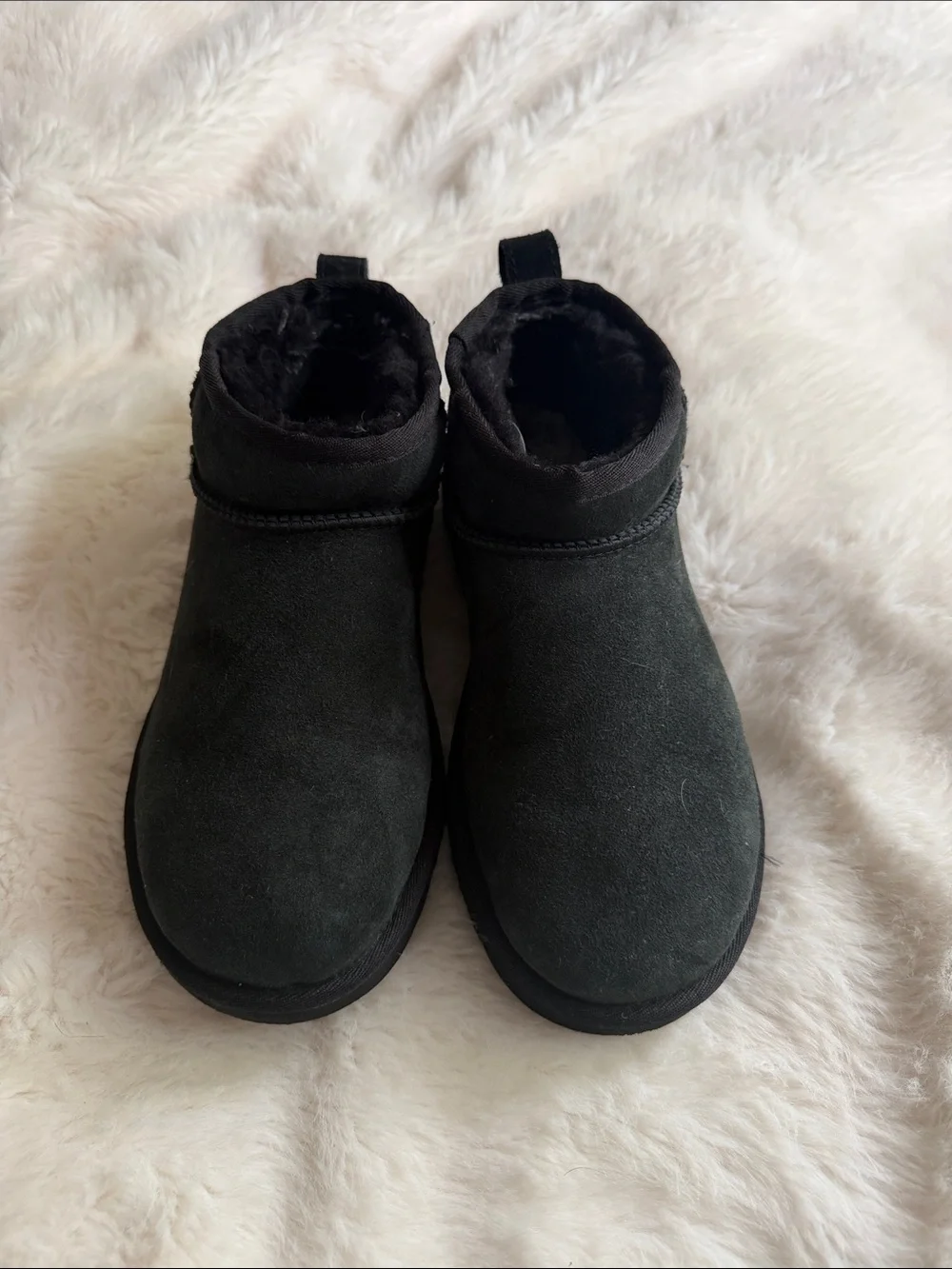 UGG classic ankle